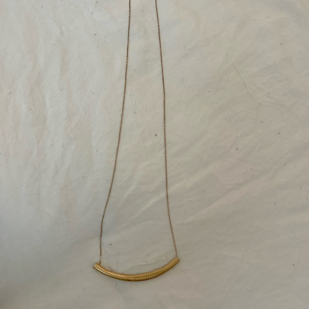 Elegant Gold Necklace